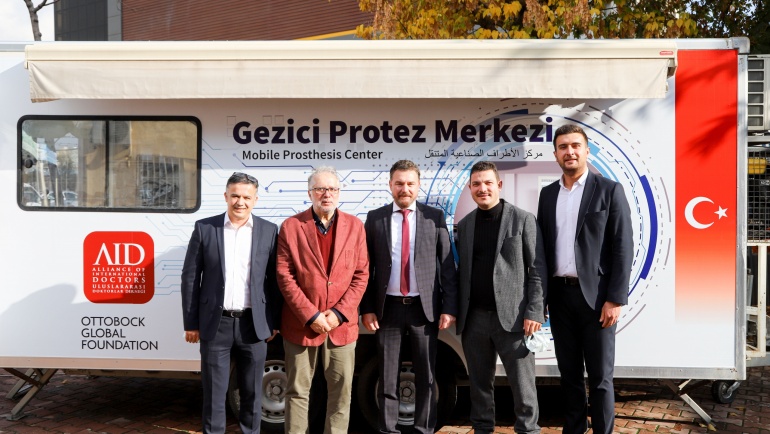 Türkiye’de bir ilki gerçekleştirdik: Gezici Protez Merkezi